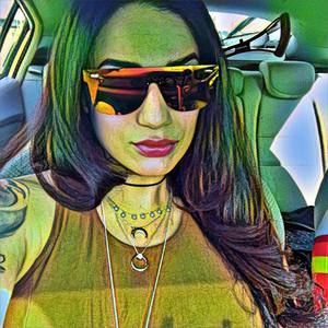 Meet your Posher, Stephanie